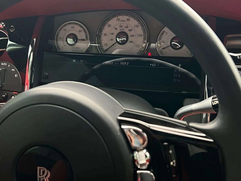 Used 2020 Rolls-Royce Dawn RWD image 5