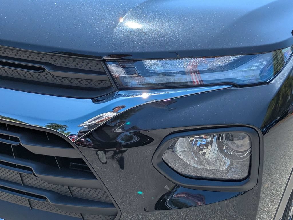 Used 2023 Chevrolet TrailBlazer LT FWD image 11