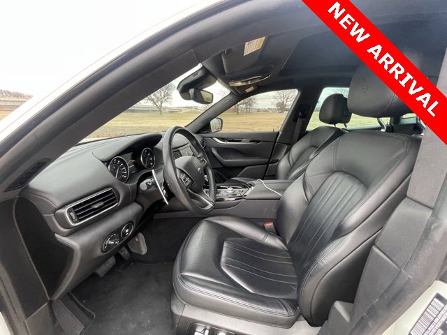 Used 2023 Maserati Levante Modena image 8