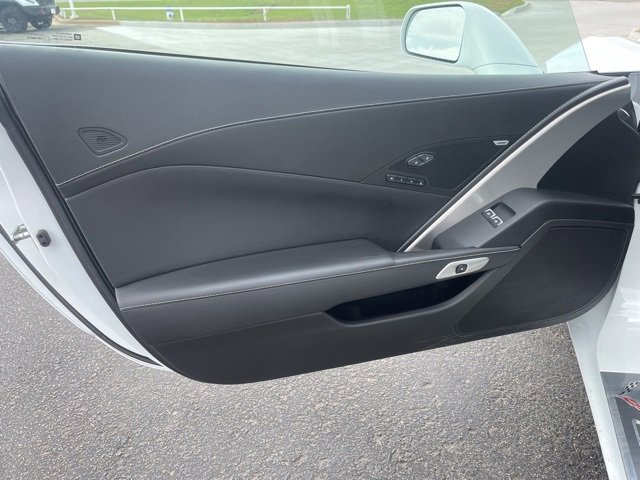 Used 2015 Chevrolet Corvette Stingray Z51 w/ 3LT Preferred Equipment Group image 14