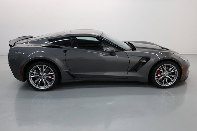 Used 2016 Chevrolet Corvette Z06 w/ 3LZ Preferred Equipment Group image 58
