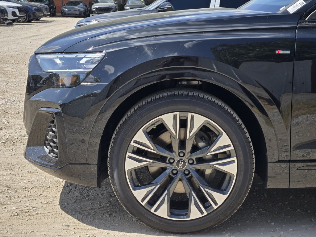 New 2027 Audi Q8 Premium Plus AWD/4WD image 13