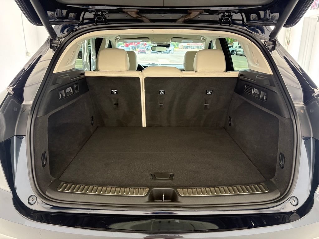 Used 2021 Buick Envision Essence FWD image 42