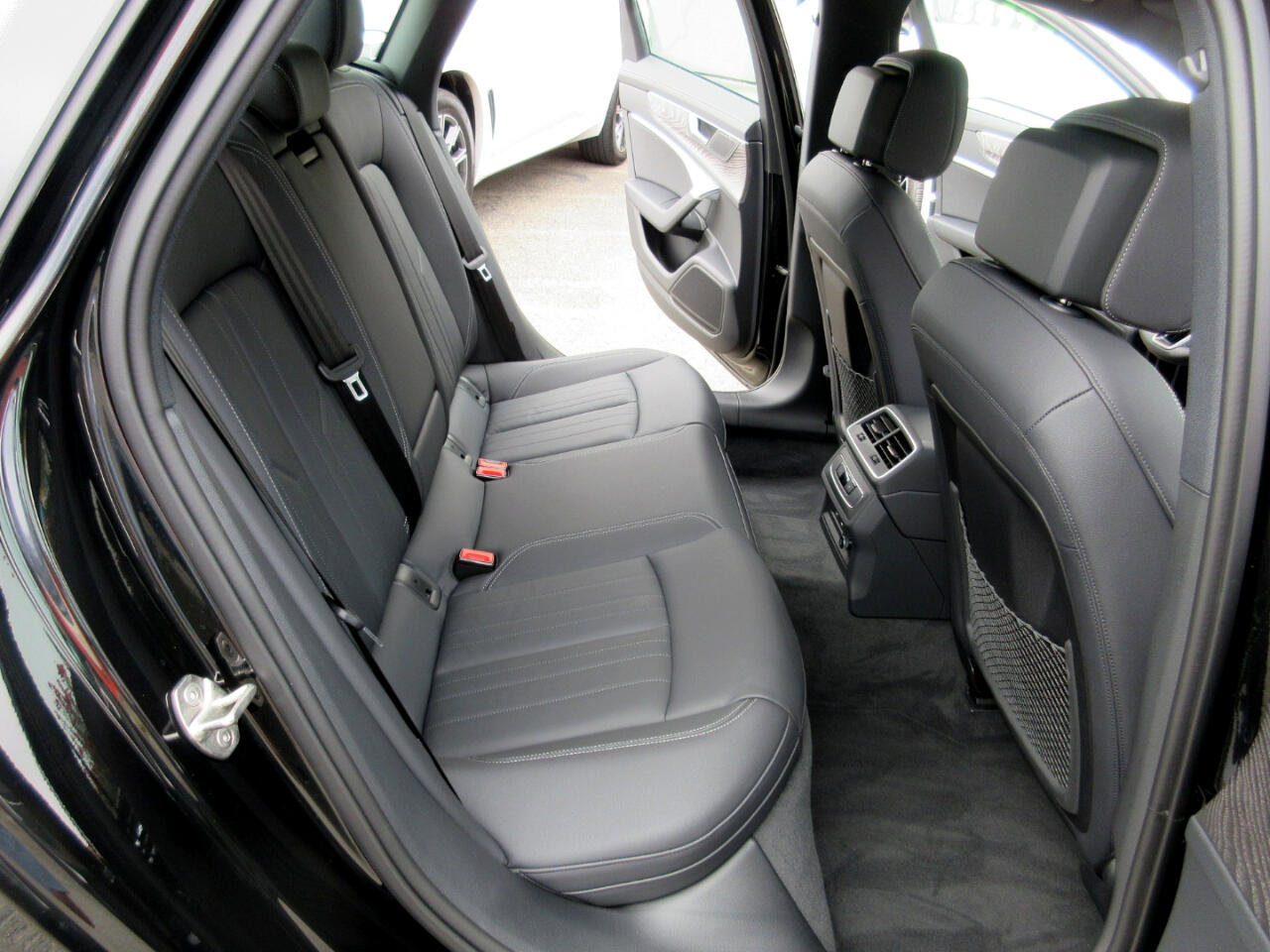 Used 2025 Audi A6 2.0T Premium w/ Convenience Plus Package image 33