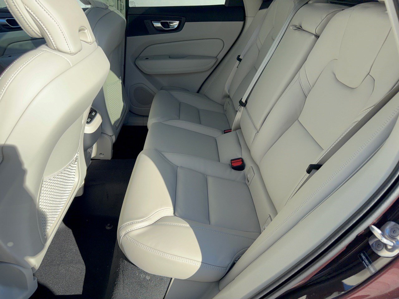 New 2027 Volvo XC60 B5 Ultra AWD/4WD image 25