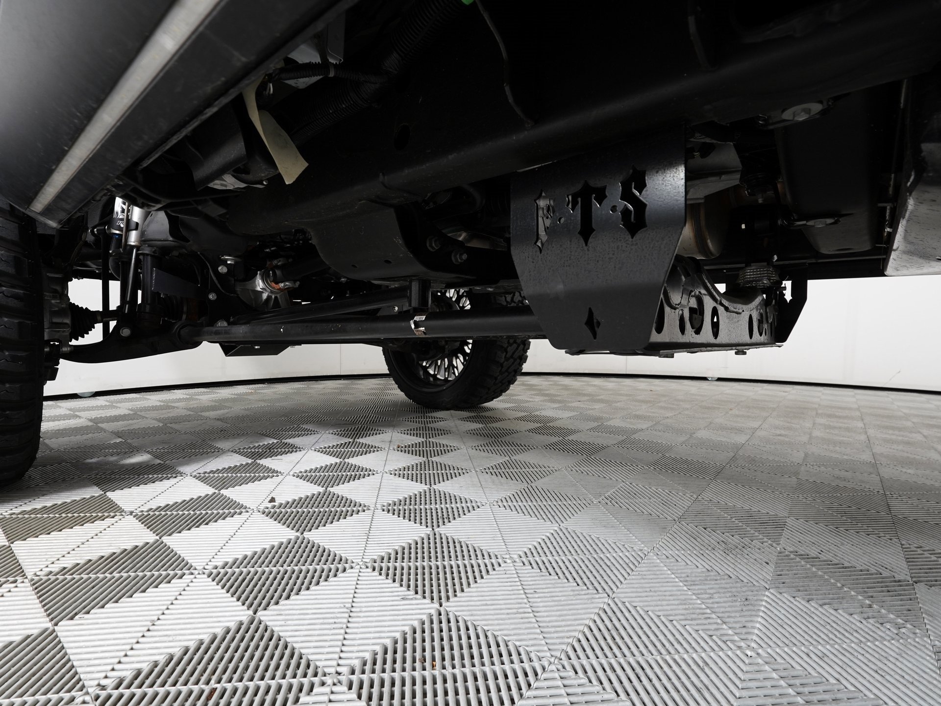 Used 2025 GMC Sierra 3500 Denali Ultimate image 32