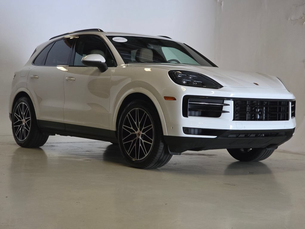 Certified 2026 Porsche Cayenne AWD/4WD image 8