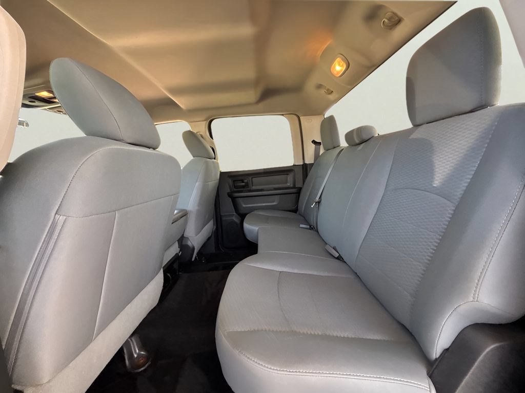 Used 2018 RAM 1500 Express RWD image 12