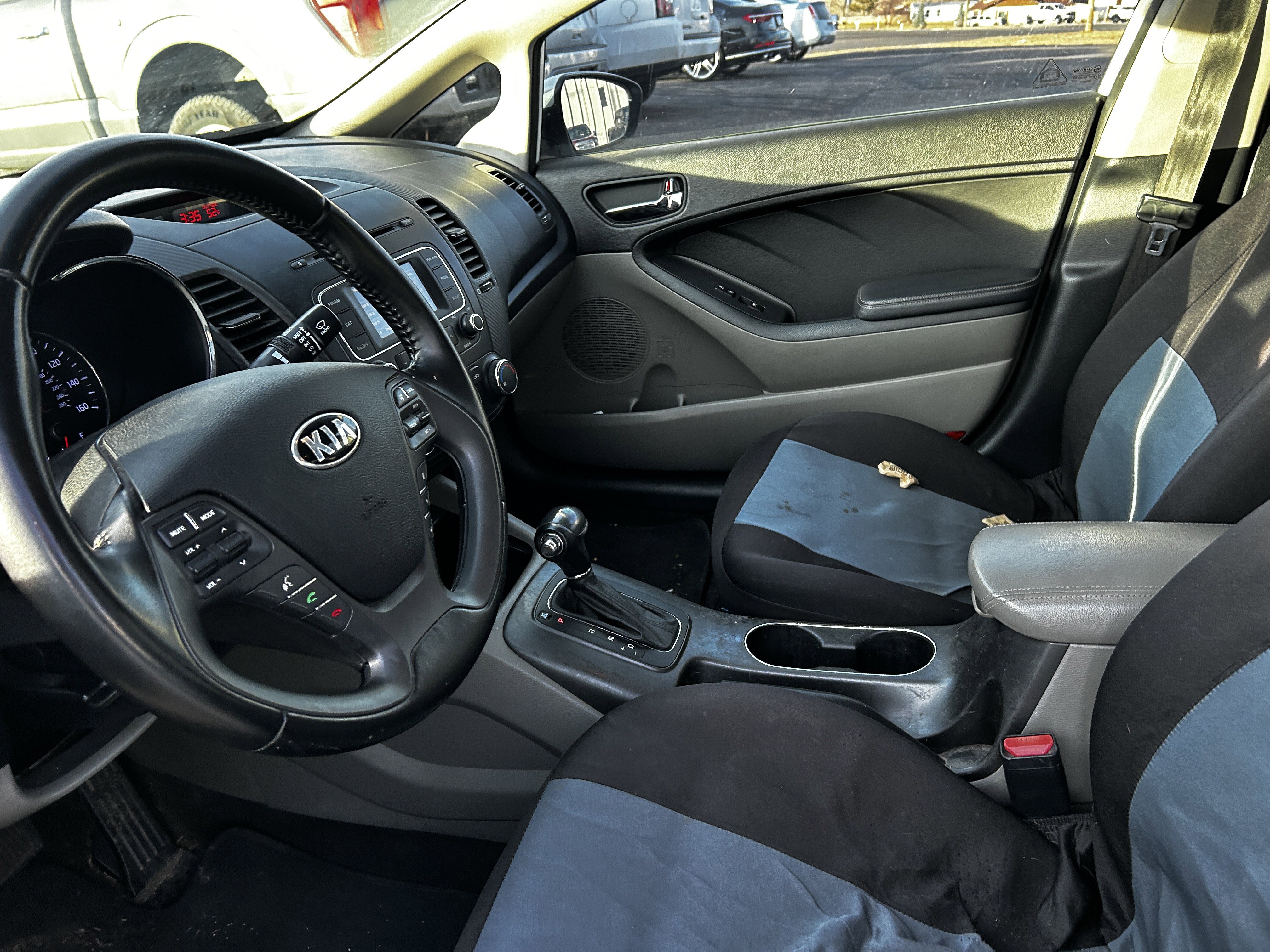 Used 2014 Kia Forte EX image 9