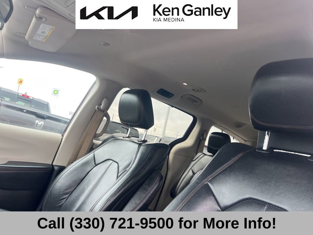Used 2017 Chrysler Pacifica Touring-L Plus w/ Advanced Safetytec Group image 39