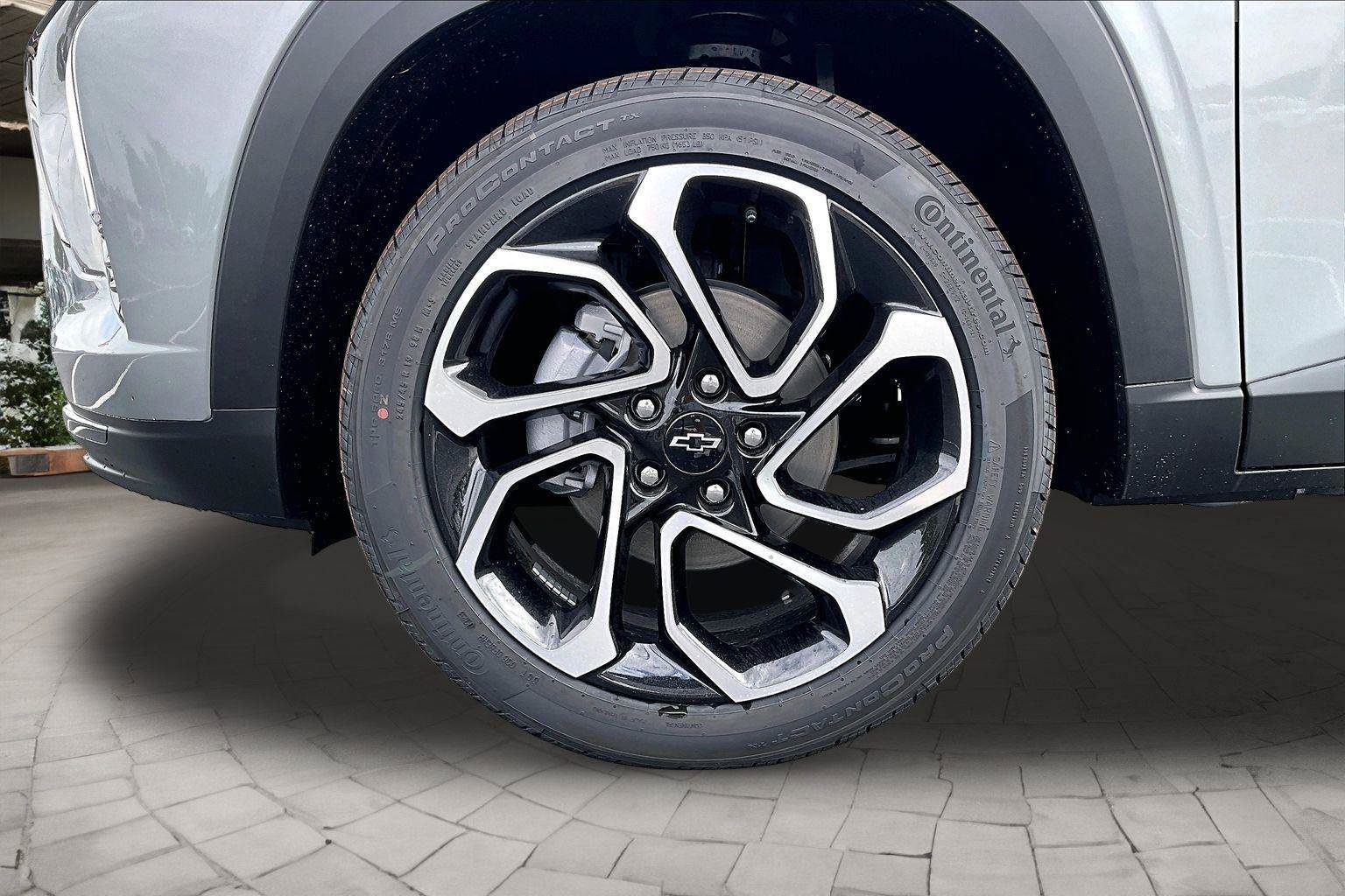 New 2026 Chevrolet Trax RS w/ Driver Confidence Package FWD image 15