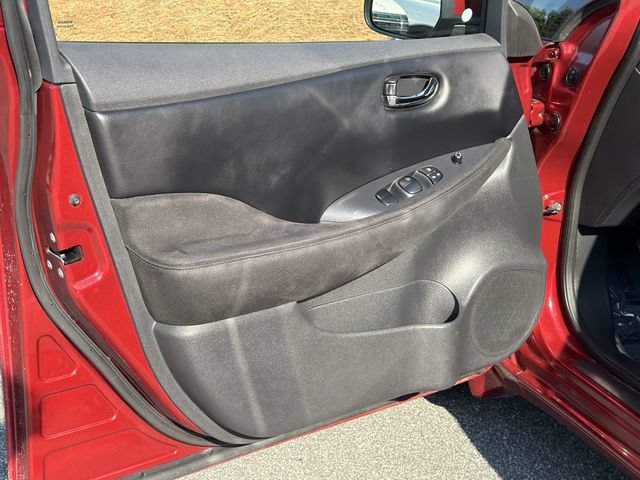 Used 2013 Nissan Leaf S FWD image 12