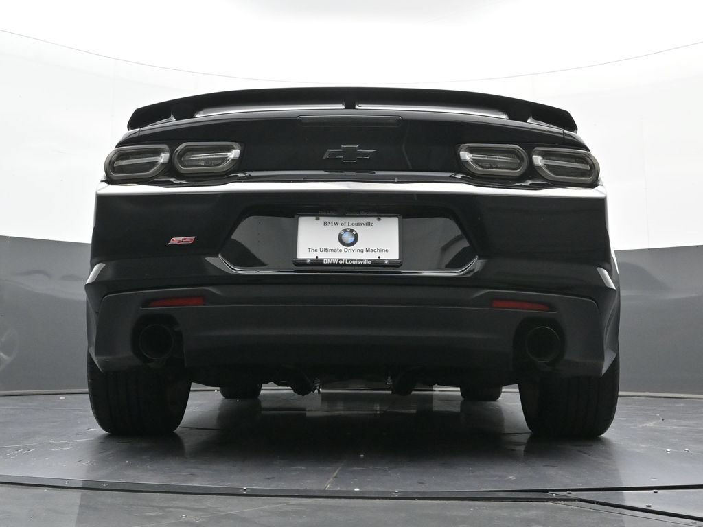 Used 2019 Chevrolet Camaro SS RWD image 24