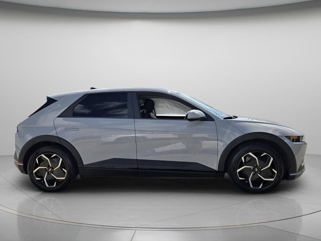Certified 2024 Hyundai Ioniq 5 SEL RWD image 4