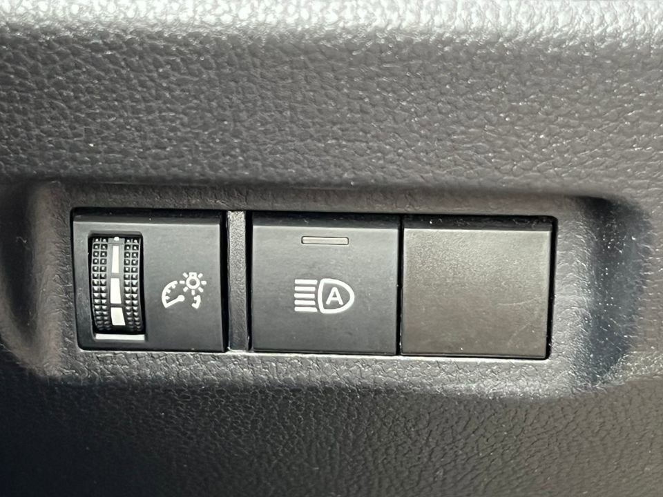 Used 2024 Toyota RAV4 XLE image 15