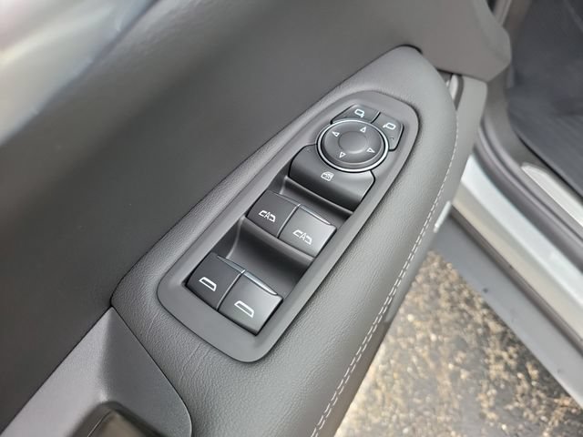 New 2026 Cadillac XT5 Luxury w/ LPO, Floor Liner Package AWD/4WD image 19