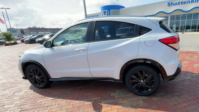Certified 2022 Honda HR-V Sport image 7