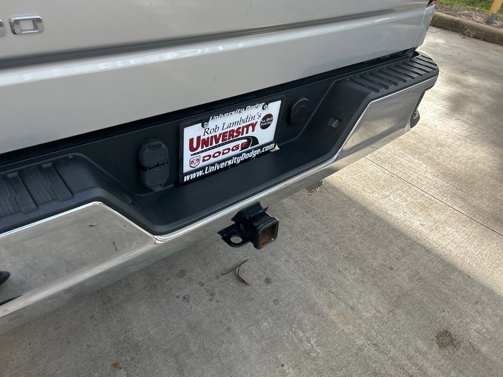 Used 2020 Chevrolet Silverado 1500 LT w/ All-Star Edition image 18