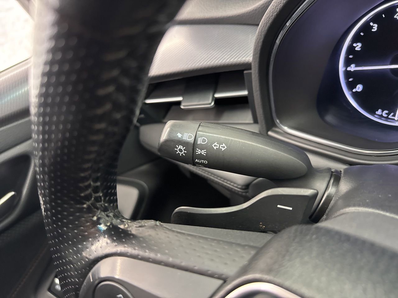 Used 2020 Toyota Avalon Touring w/ Advanced Safety Package image 22