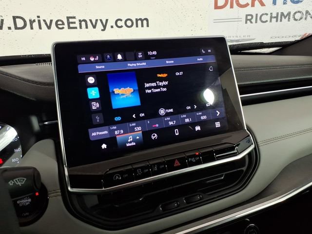 Used 2023 Jeep Compass Limited image 18