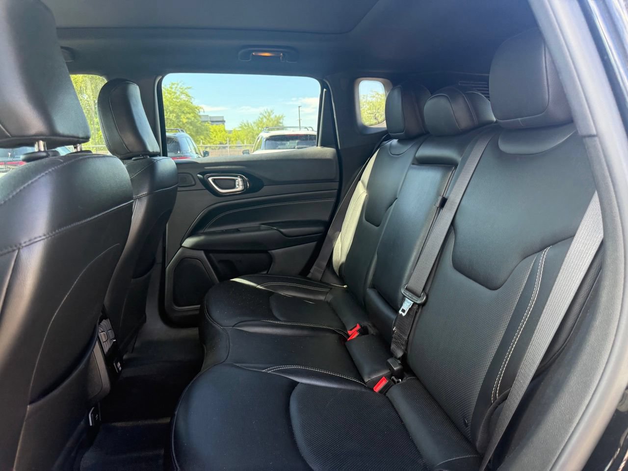Used 2022 Jeep Compass High Altitude AWD/4WD image 9