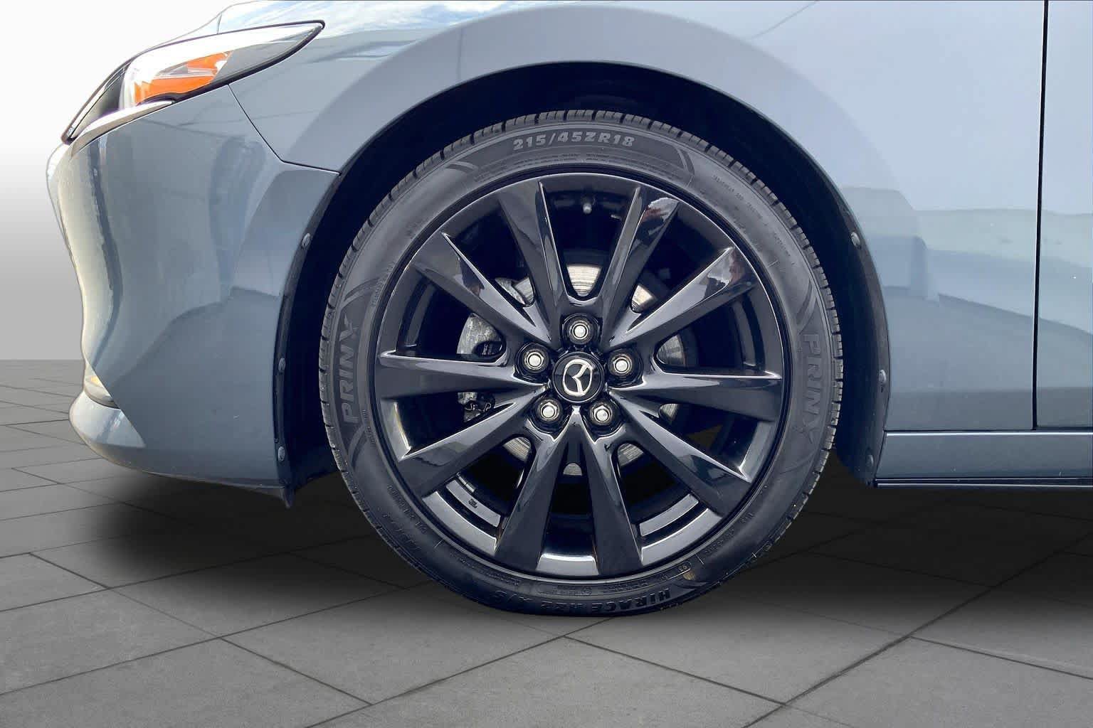 Used 2023 MAZDA MAZDA3 s FWD image 10