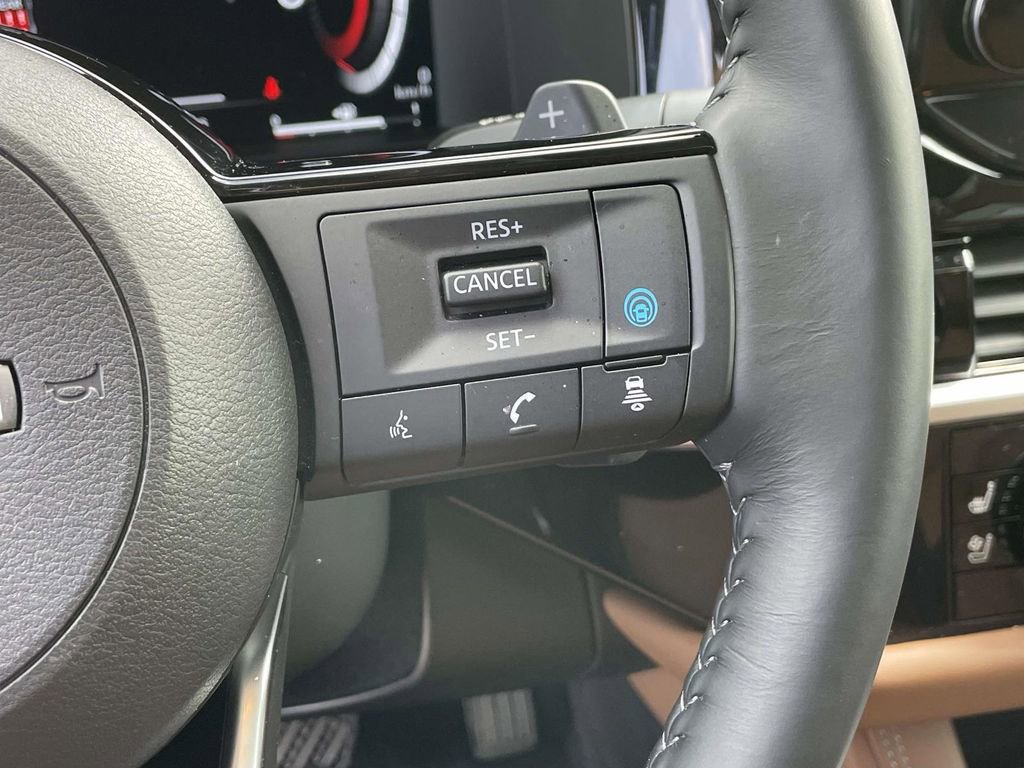 Used 2025 Nissan Pathfinder Platinum w/ Cargo Package image 22