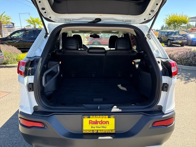 Used 2016 Jeep Cherokee Limited AWD/4WD image 13
