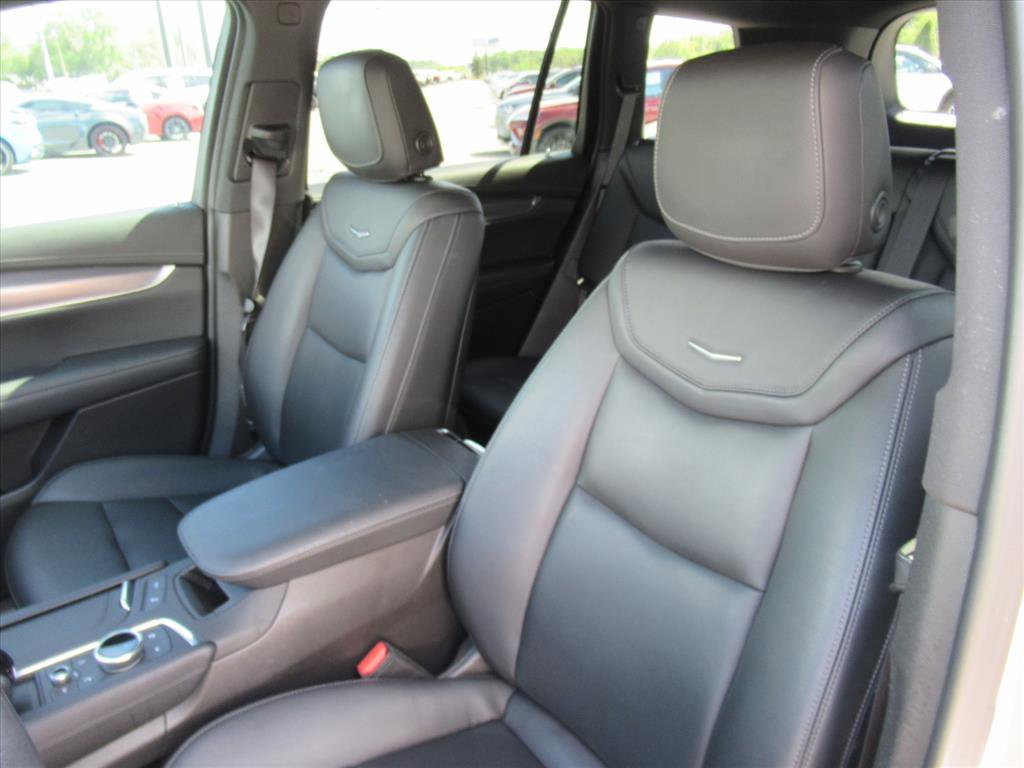 Used 2022 Cadillac XT6 Luxury image 17