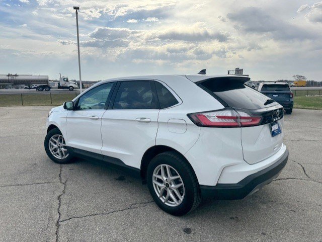 Certified 2024 Ford Edge SEL image 6