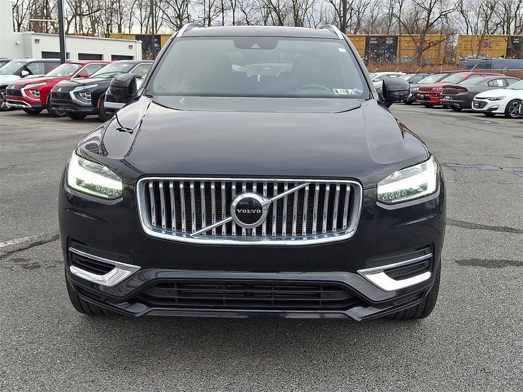 Used 2022 Volvo XC90 T8 Inscription Expression image 2