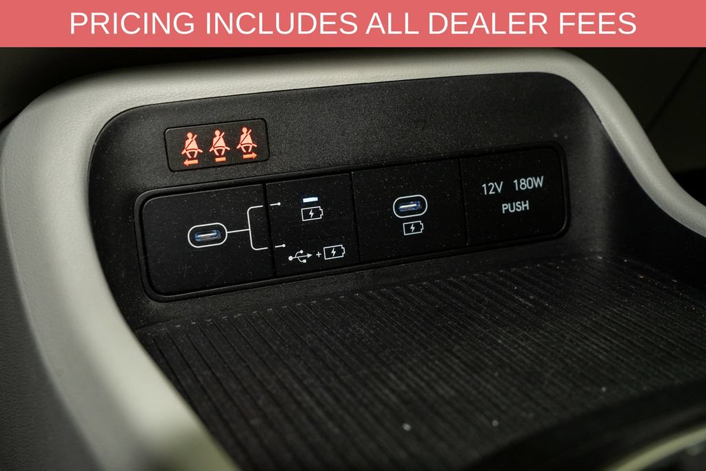 Used 2025 Hyundai Kona SEL FWD image 14