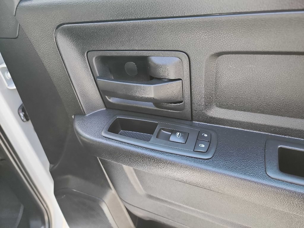 Used 2015 RAM 1500 Tradesman RWD image 31