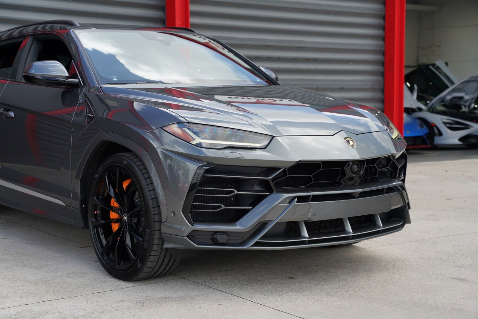 Used 2020 Lamborghini Urus AWD/4WD image 6