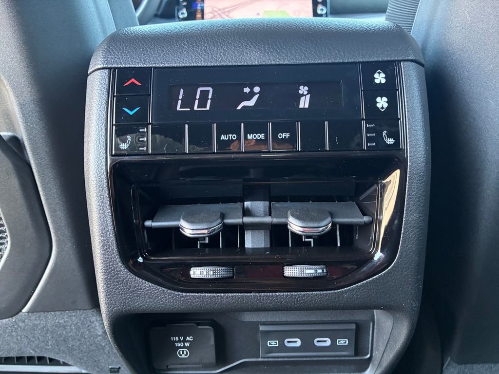 New 2026 Jeep Grand Cherokee L Limited image 25