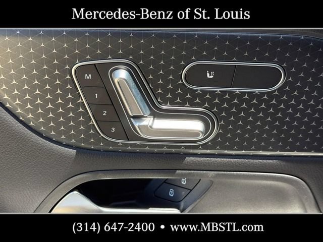 New 2026 Mercedes-Benz GLB 250 4MATIC image 13