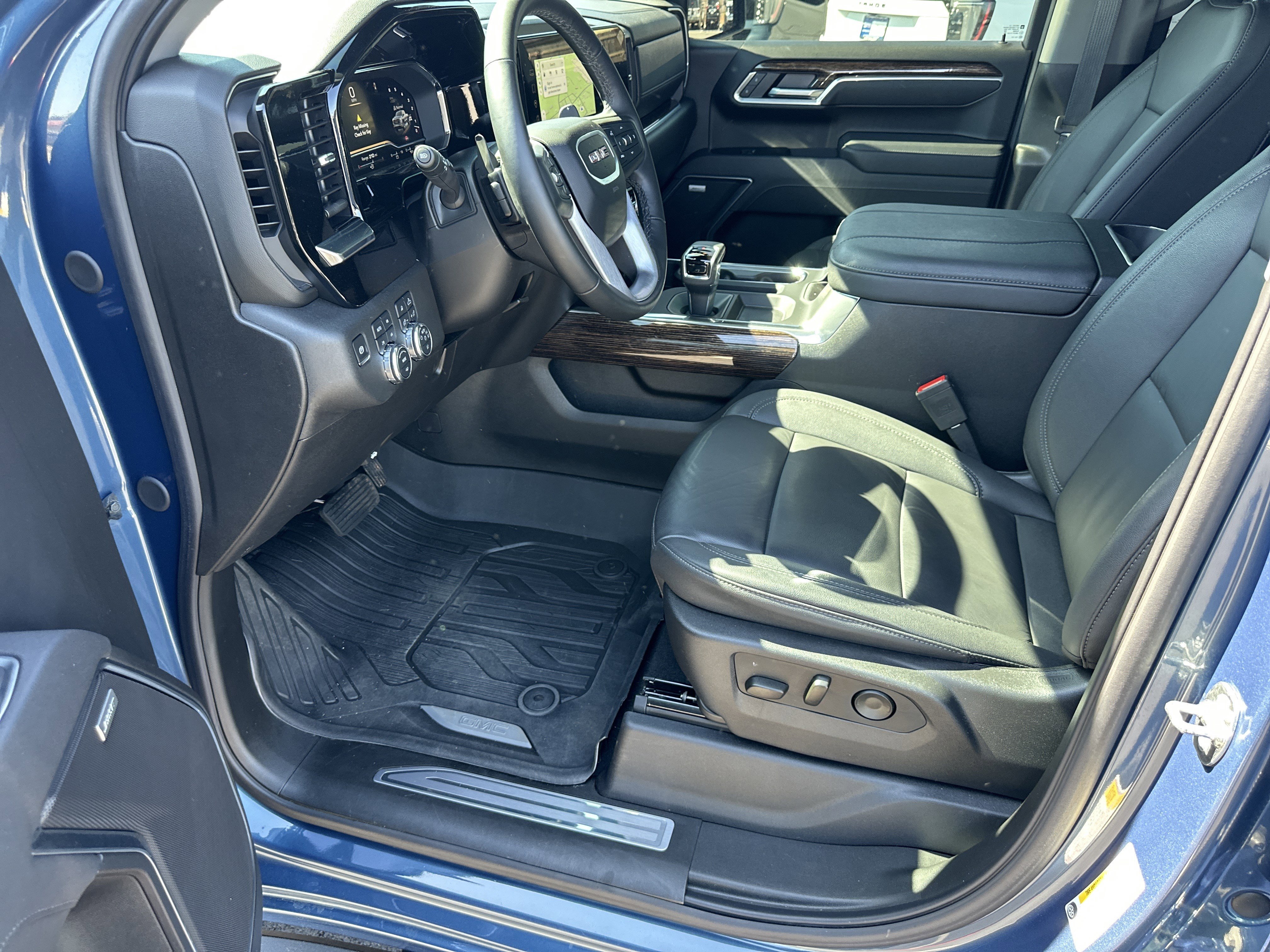 Certified 2025 GMC Sierra 1500 Elevation w/ Elevation Premium Package image 10