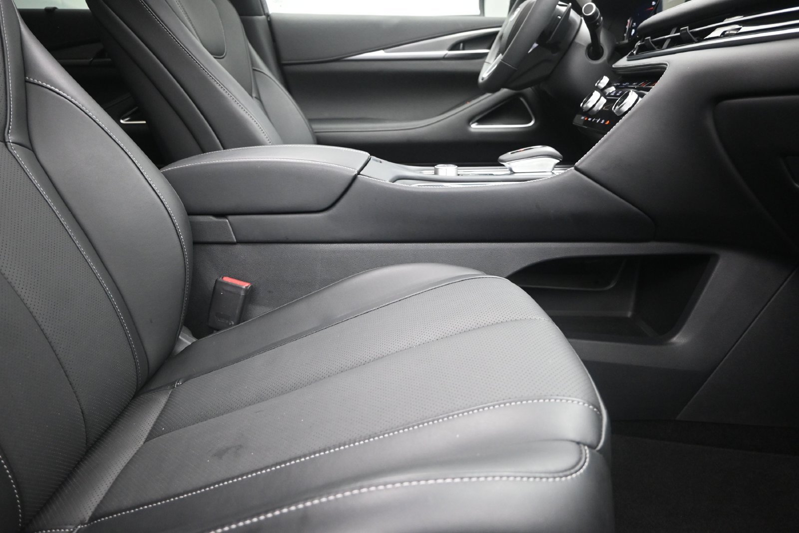Used 2026 INFINITI QX60 Luxe w/ Cargo Package FWD image 26