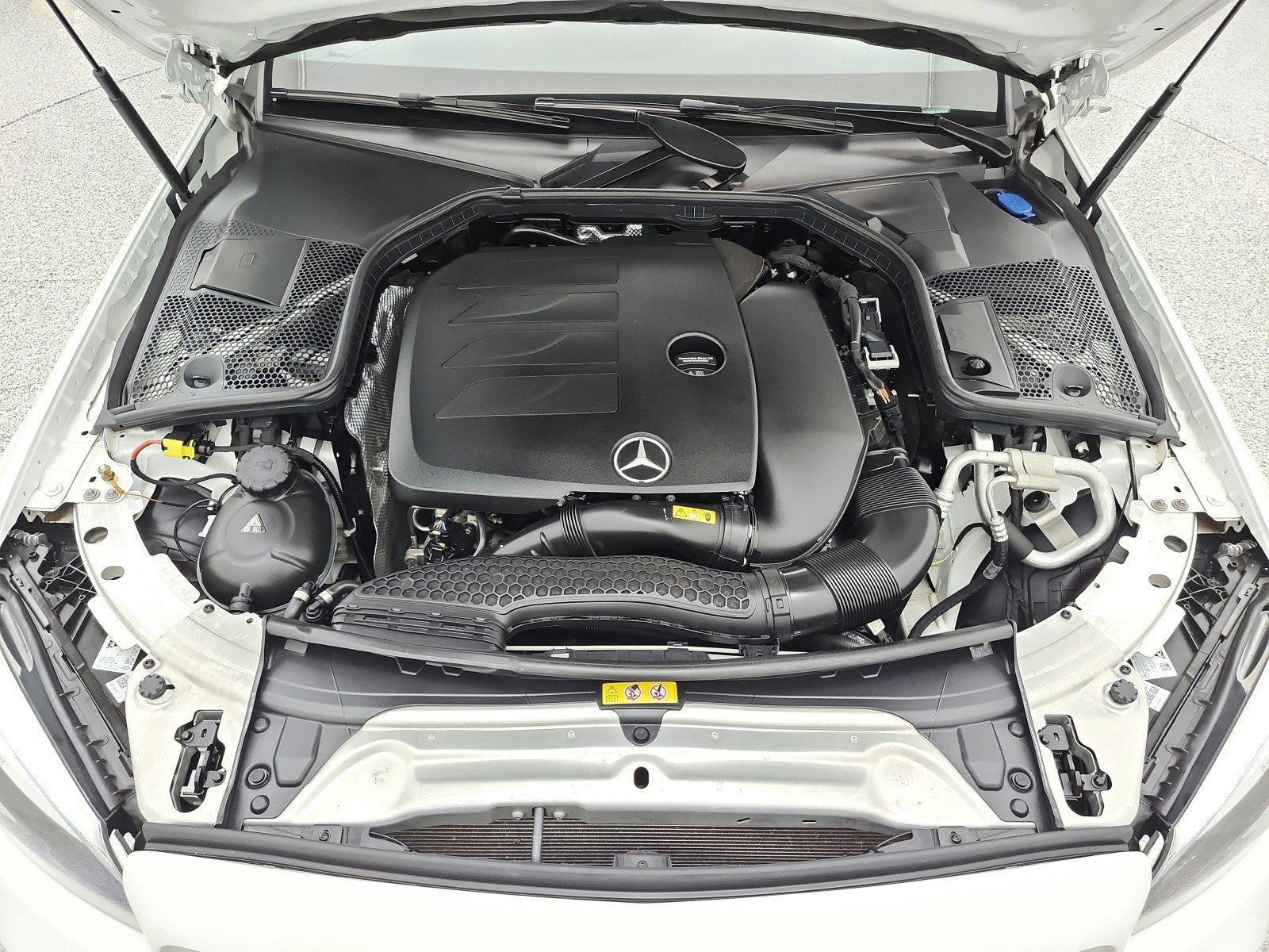 Used 2021 Mercedes-Benz C 300 Sedan image 16