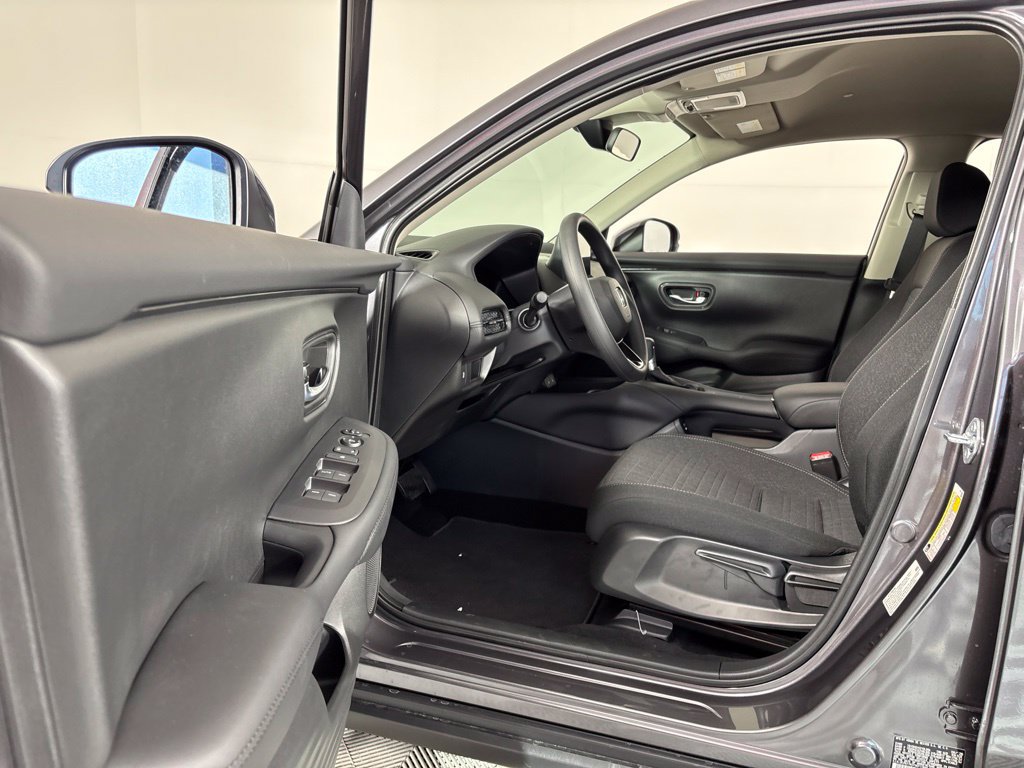 Used 2027 Honda HR-V LX image 22