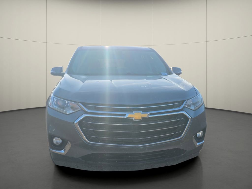 Used 2018 Chevrolet Traverse LT image 2
