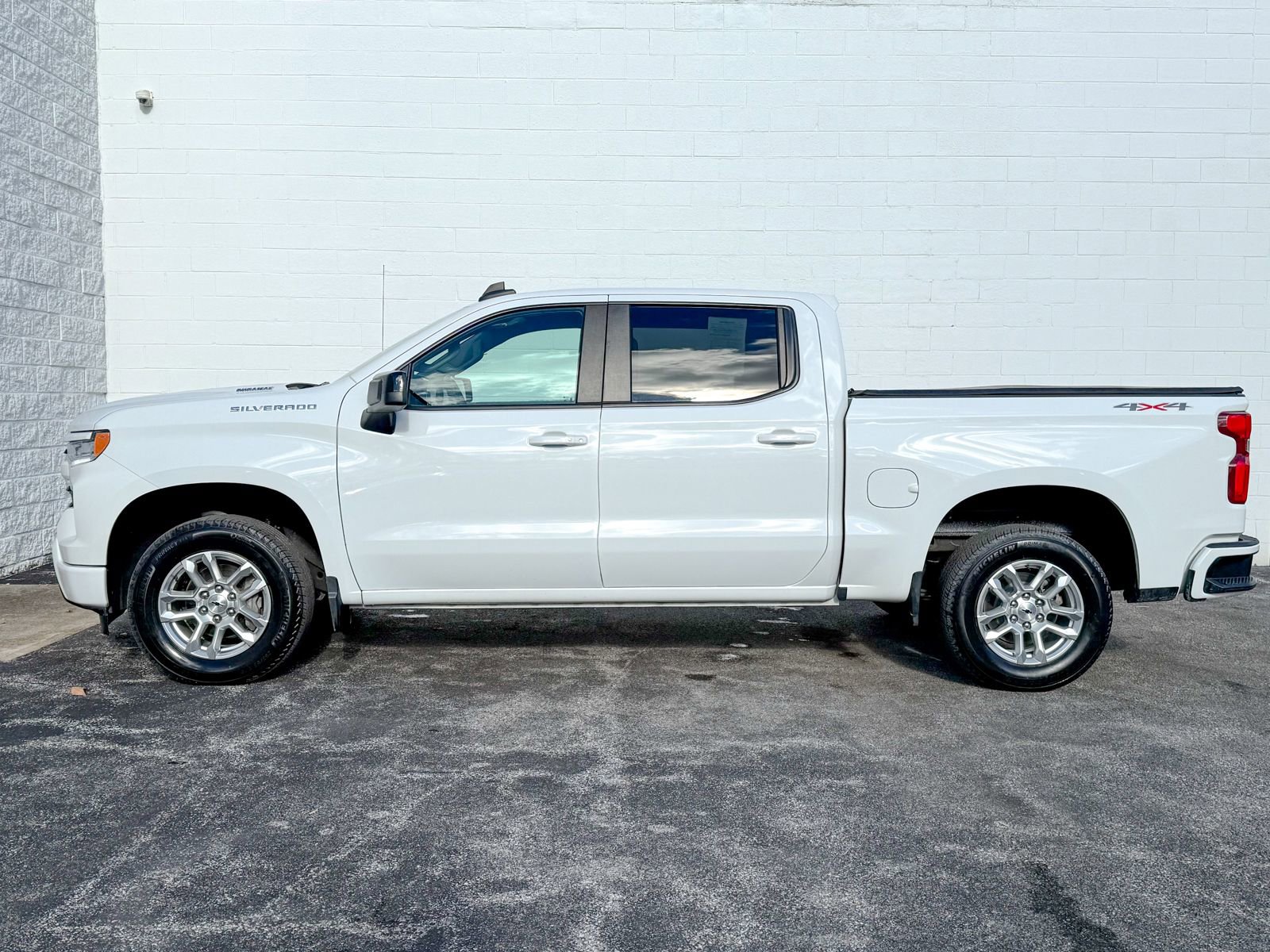 Used 2023 Chevrolet Silverado 1500 RST image 8