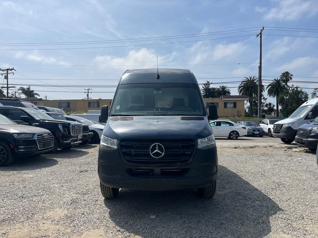 Used 2019 Mercedes-Benz Sprinter 144 image 2