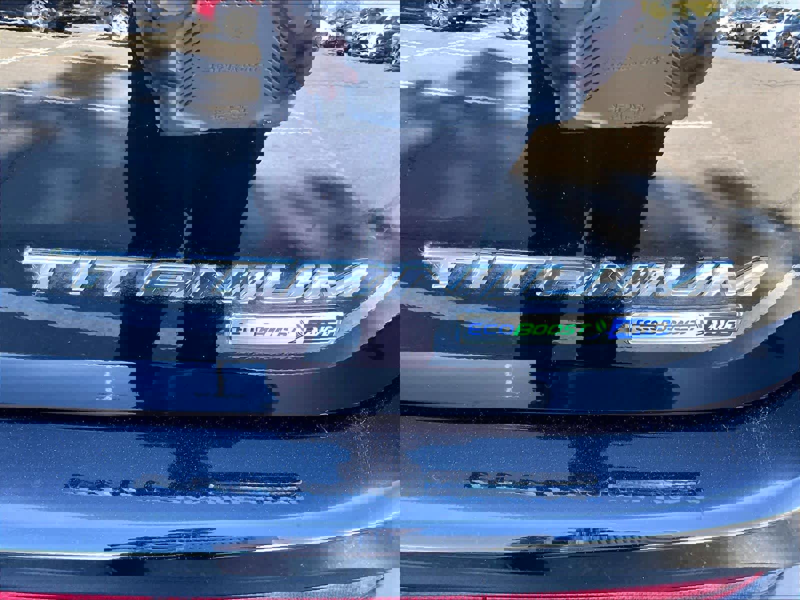 Used 2018 Ford Edge Titanium w/ Equipment Group 301A image 11