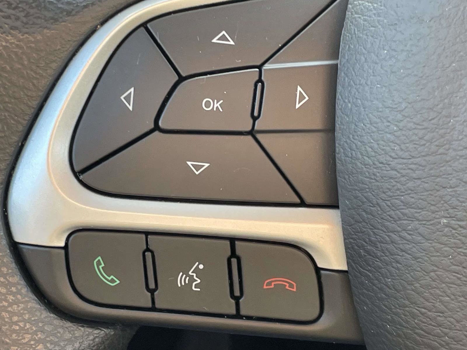 Used 2019 Jeep Compass Sport image 30