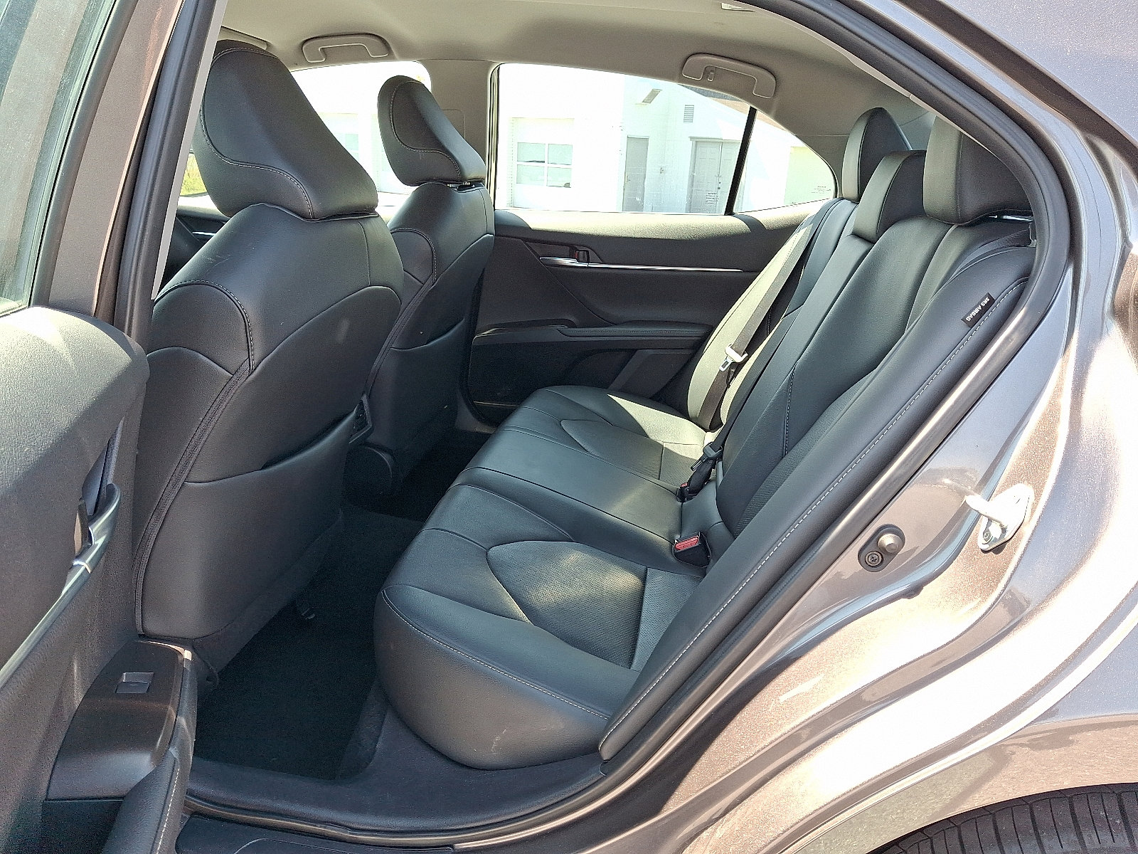 Used 2024 Toyota Camry XSE FWD image 11