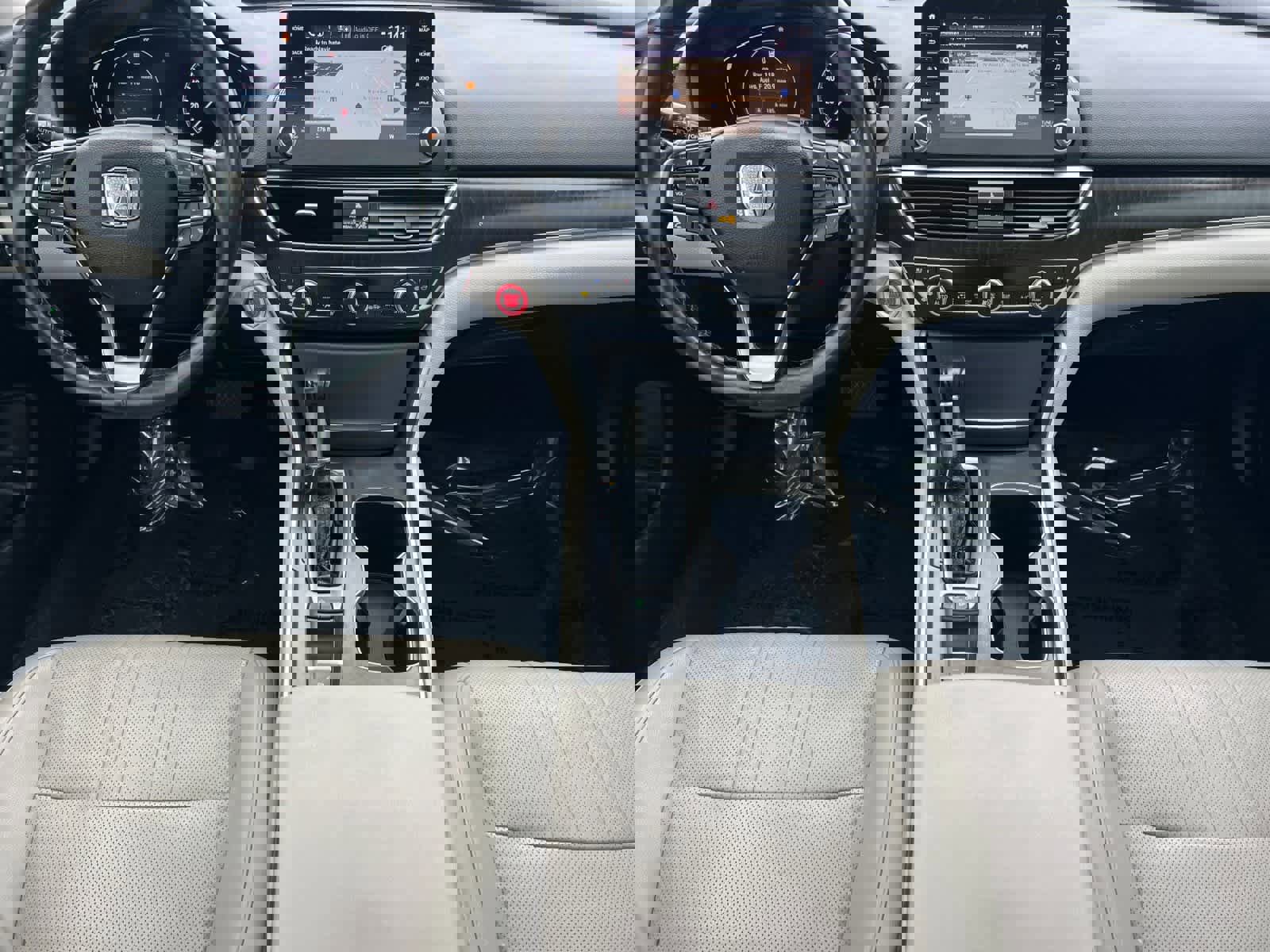 Used 2018 Honda Accord Touring image 4