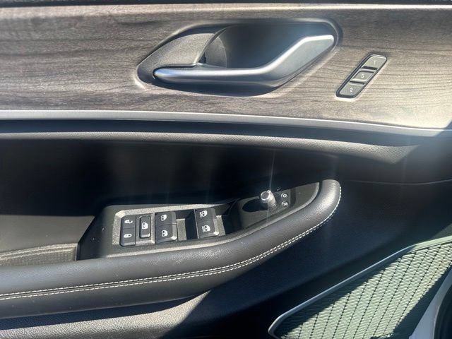 Used 2021 Jeep Grand Cherokee L Limited w/ Luxury Tech Group II AWD/4WD image 16