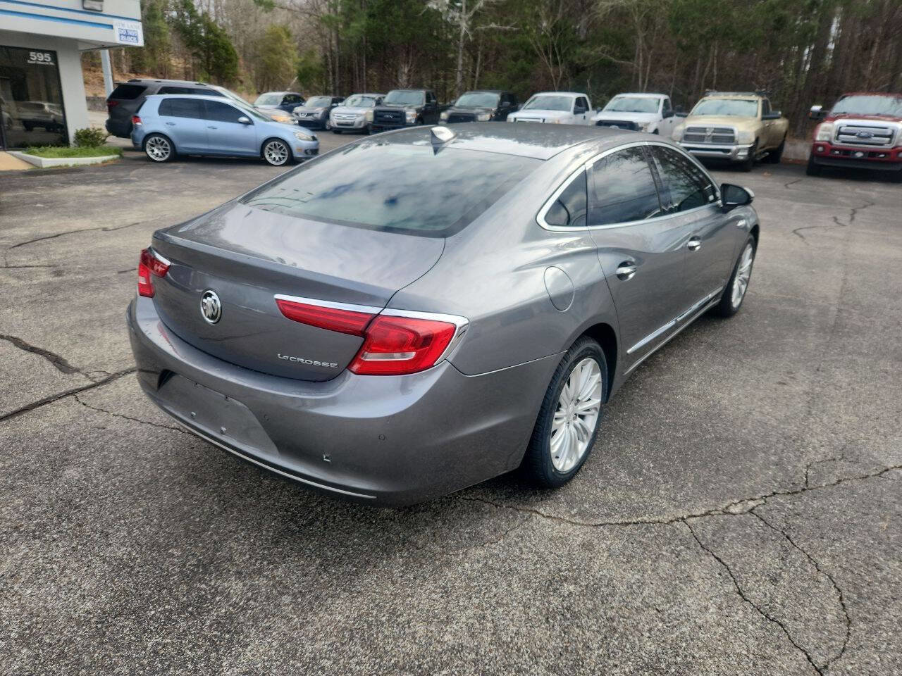 Used 2019 Buick LaCrosse Preferred FWD image 10