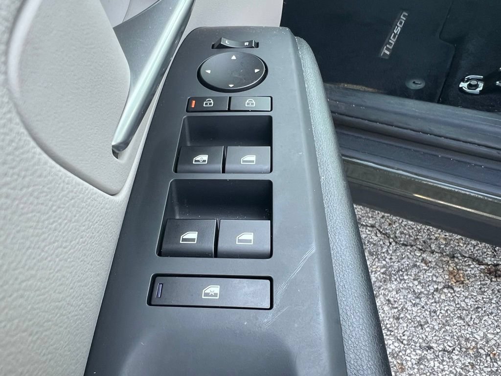 Used 2026 Hyundai Tucson SE AWD/4WD image 17
